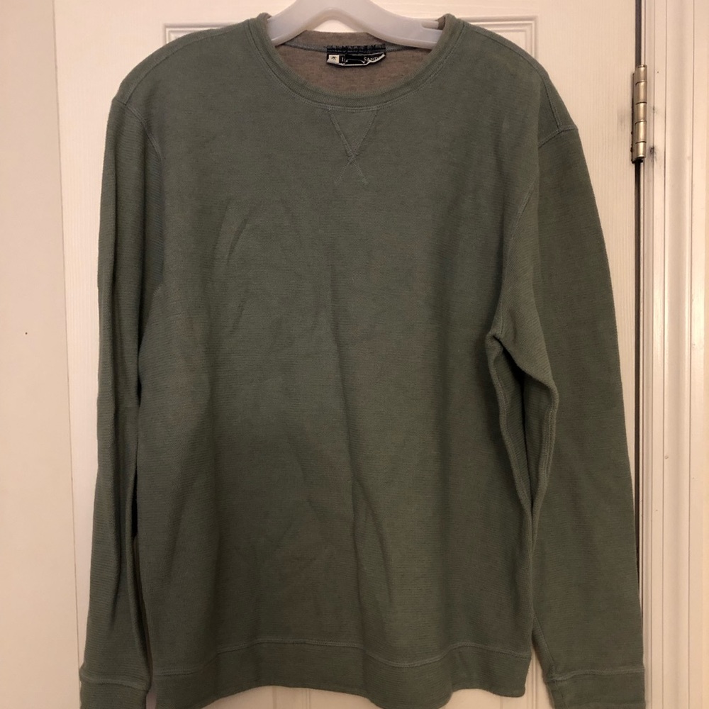 Women’s crew neck pullover sweatshirt